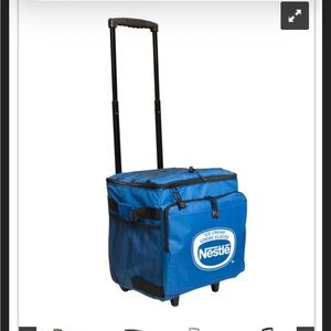 New Creswell Rolling Cooler Xfinity 48 Can Capacity